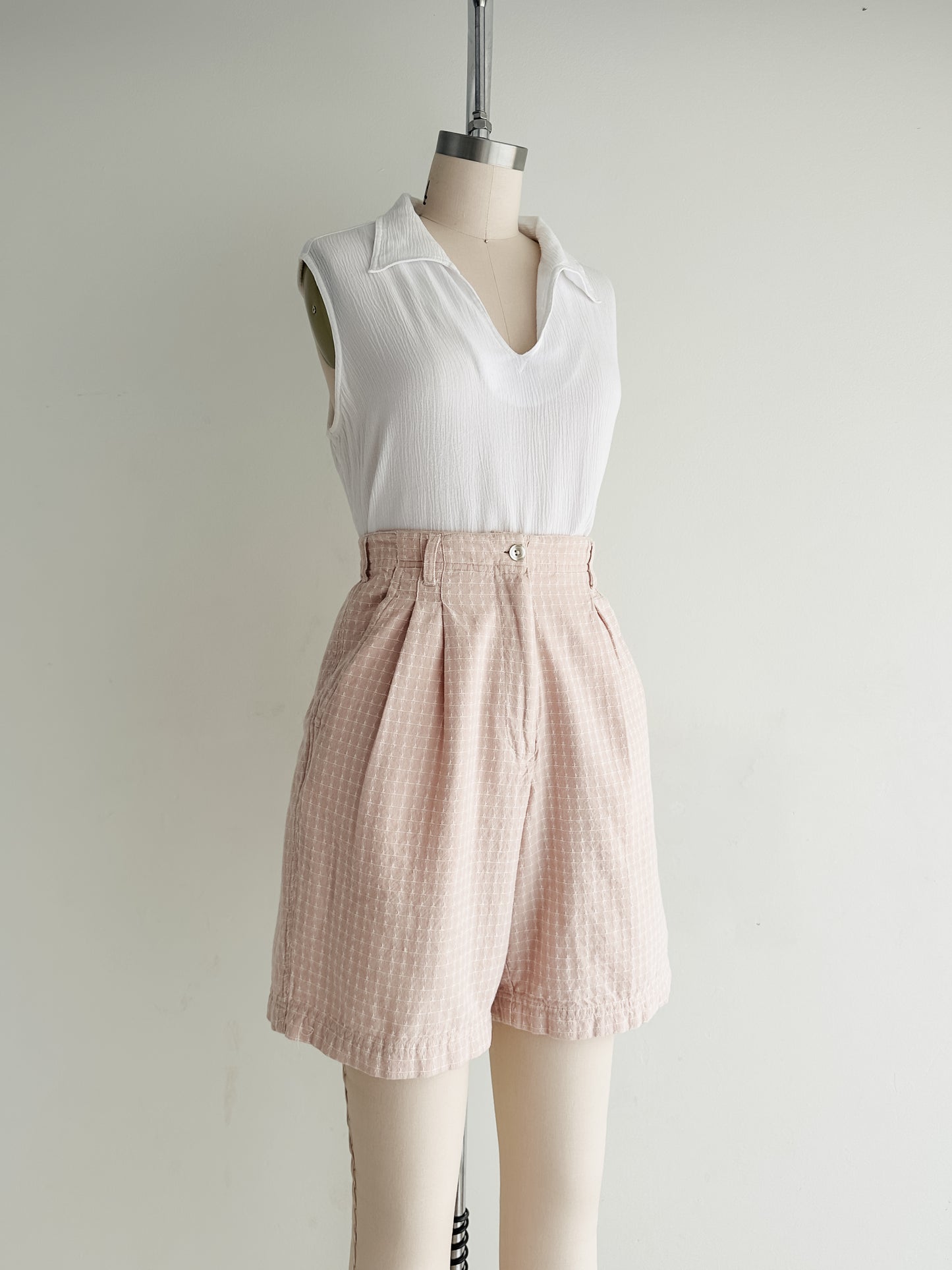 vintage petal pink cotton shorts (M)
