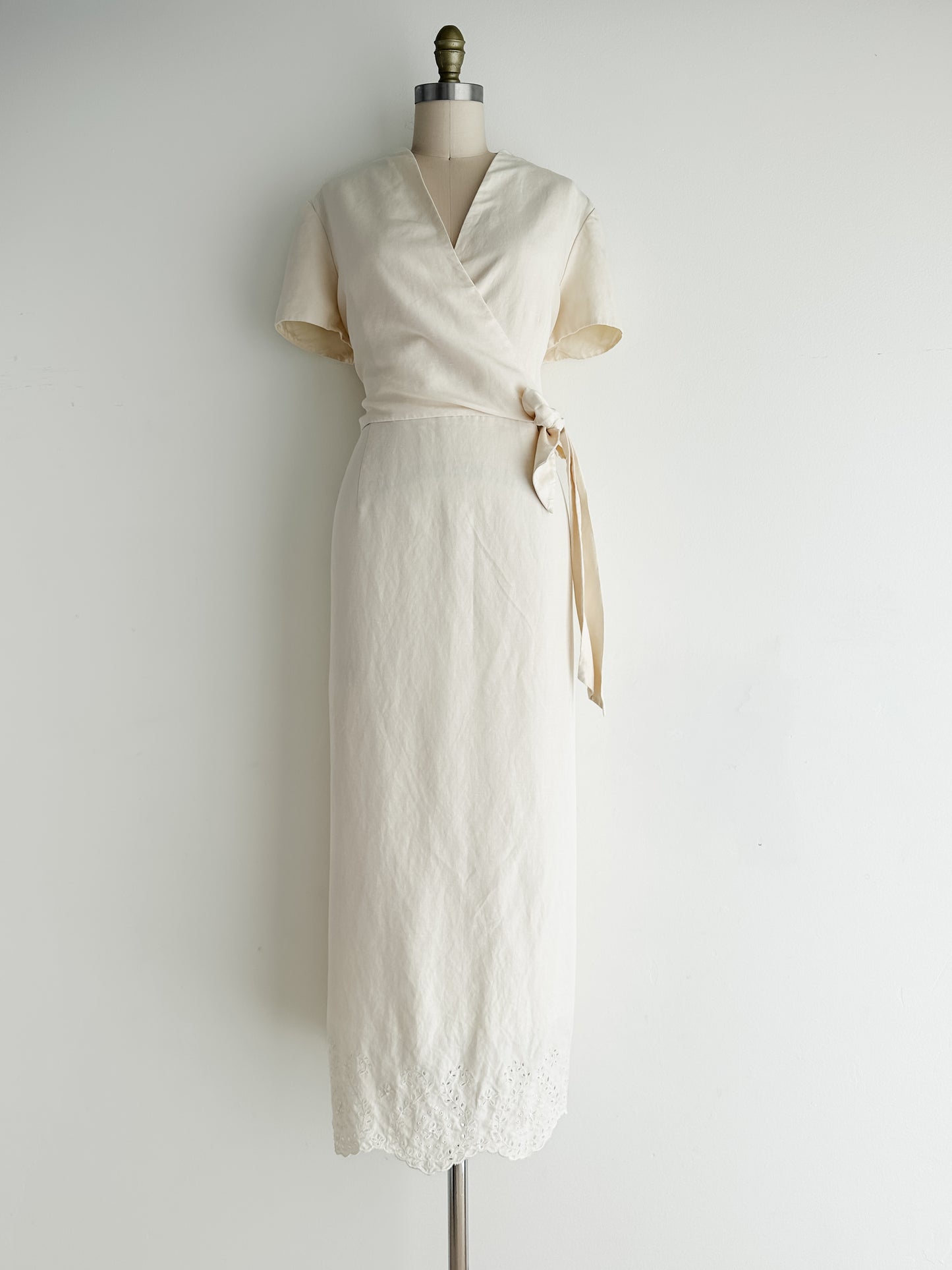 vintage cream silk wrap dress (M)