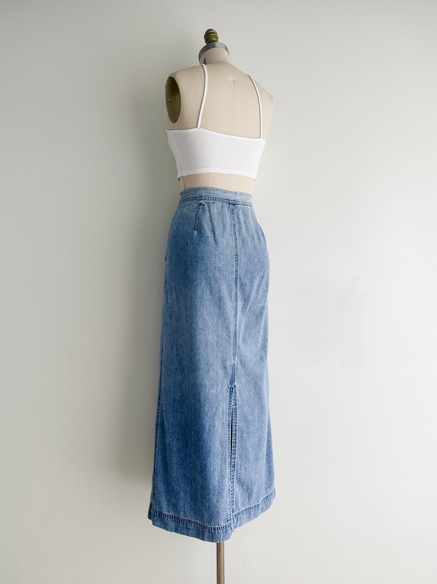 vintage denim maxi skirt (M/L)