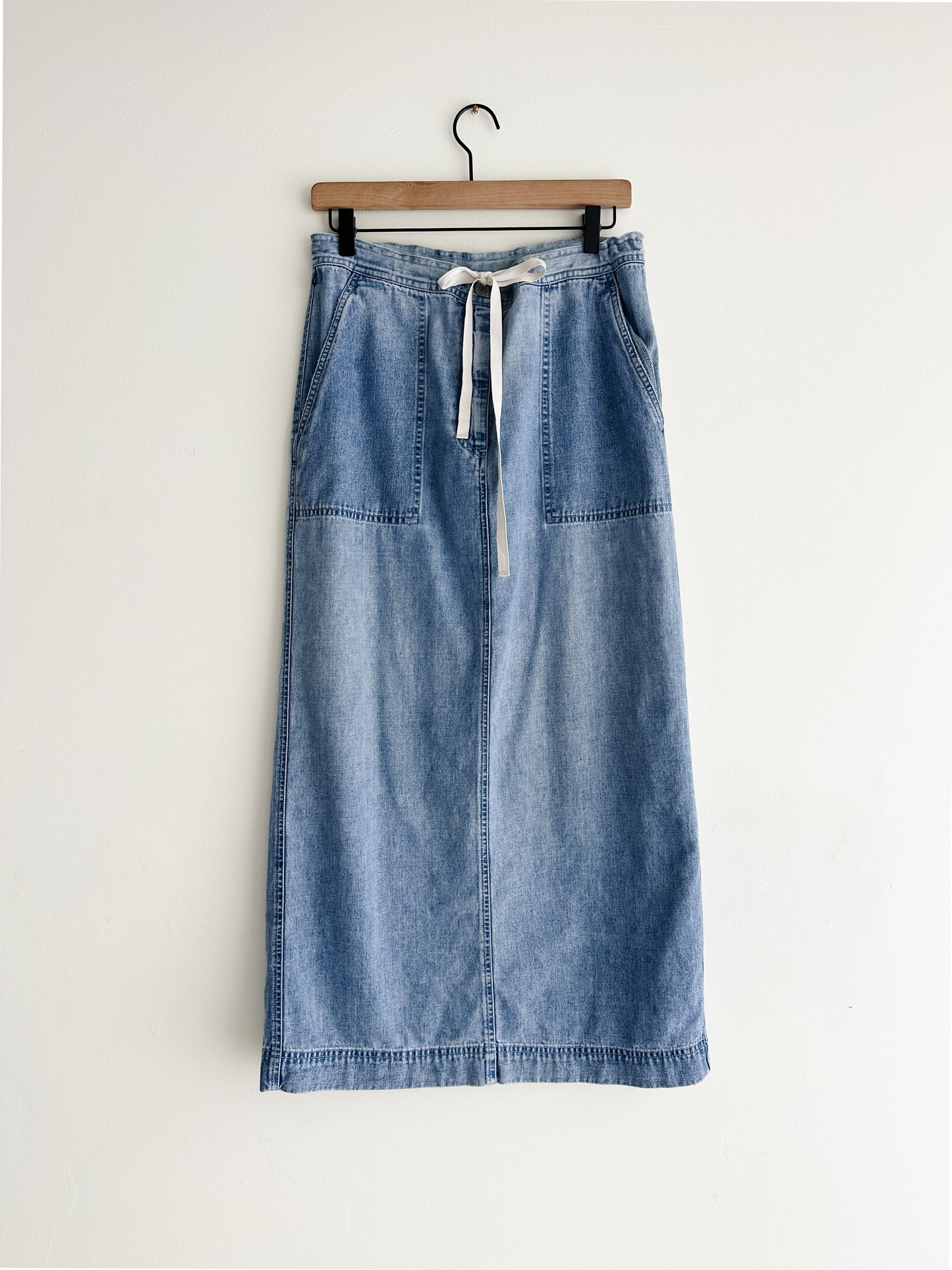 vintage denim maxi skirt (M/L)