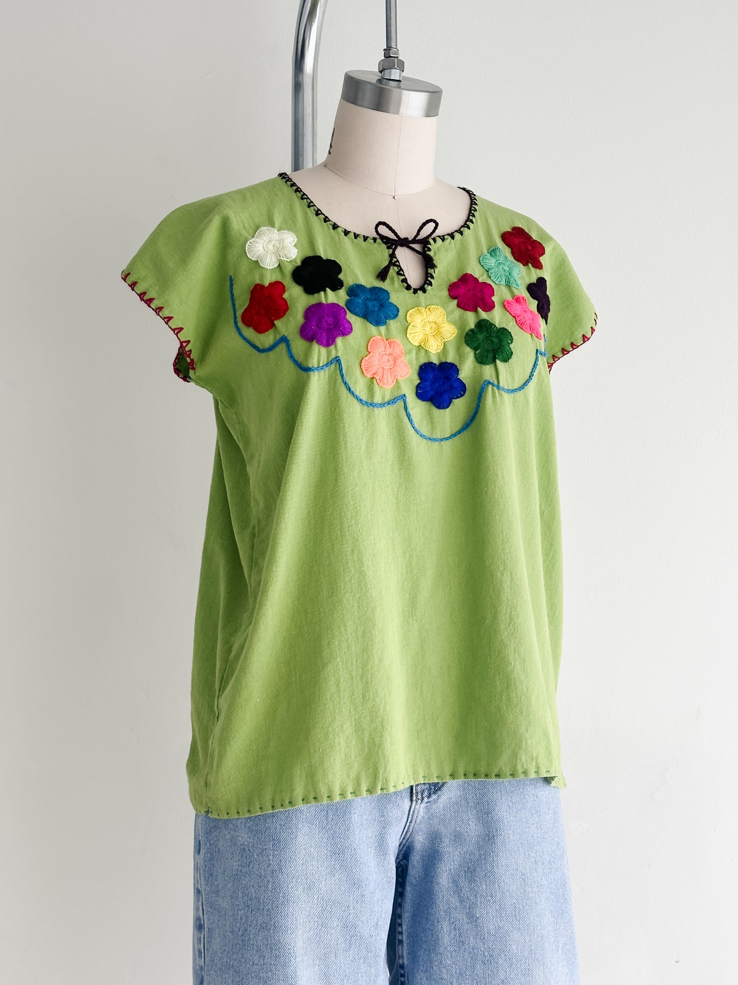 vintage embroidered top (S/M)