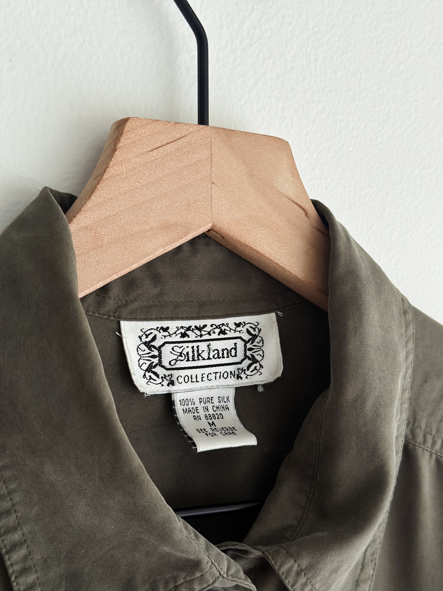 vintage olive silk shirt (M)