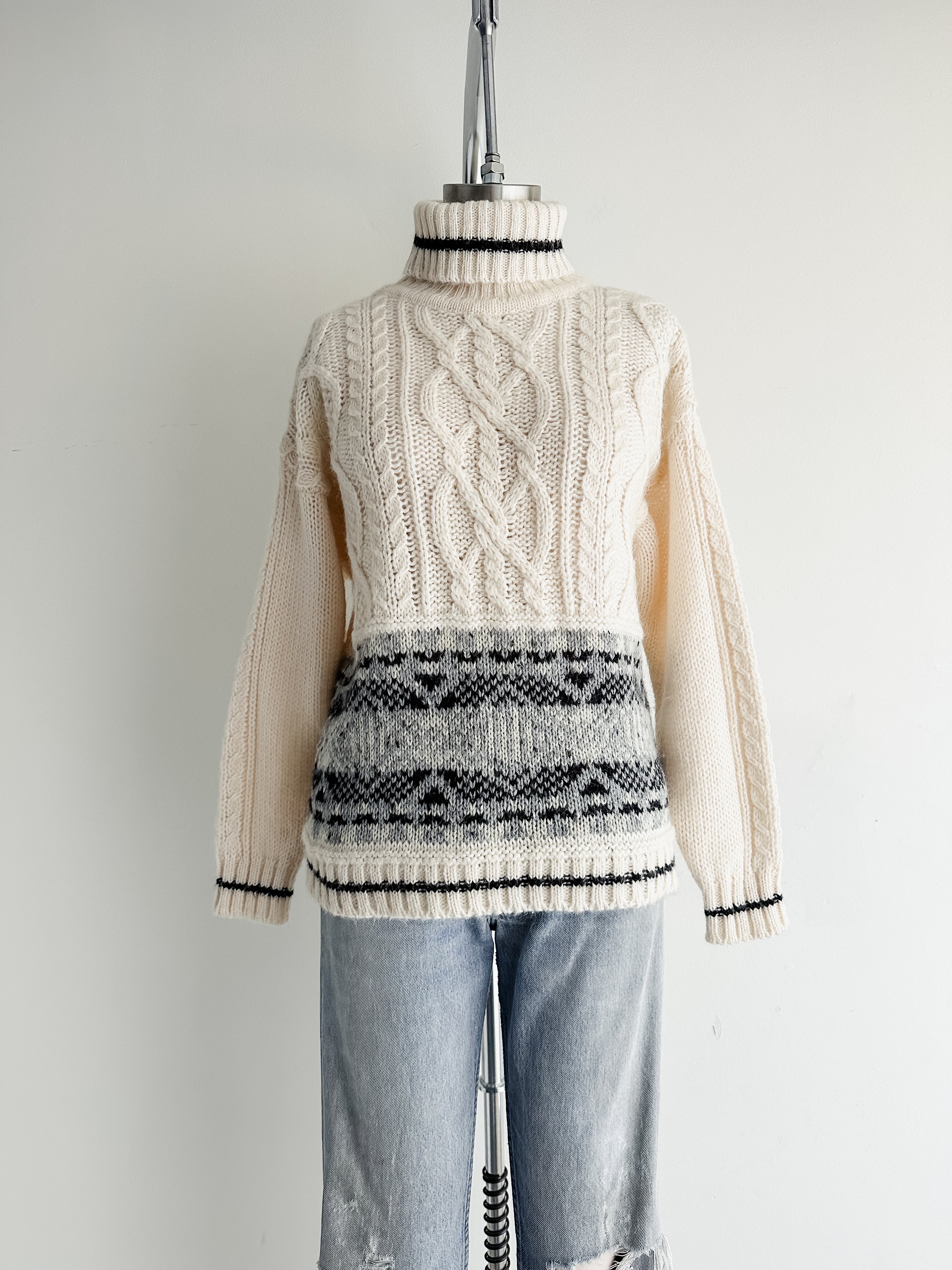 vintage wool turtleneck sweater (S/M)