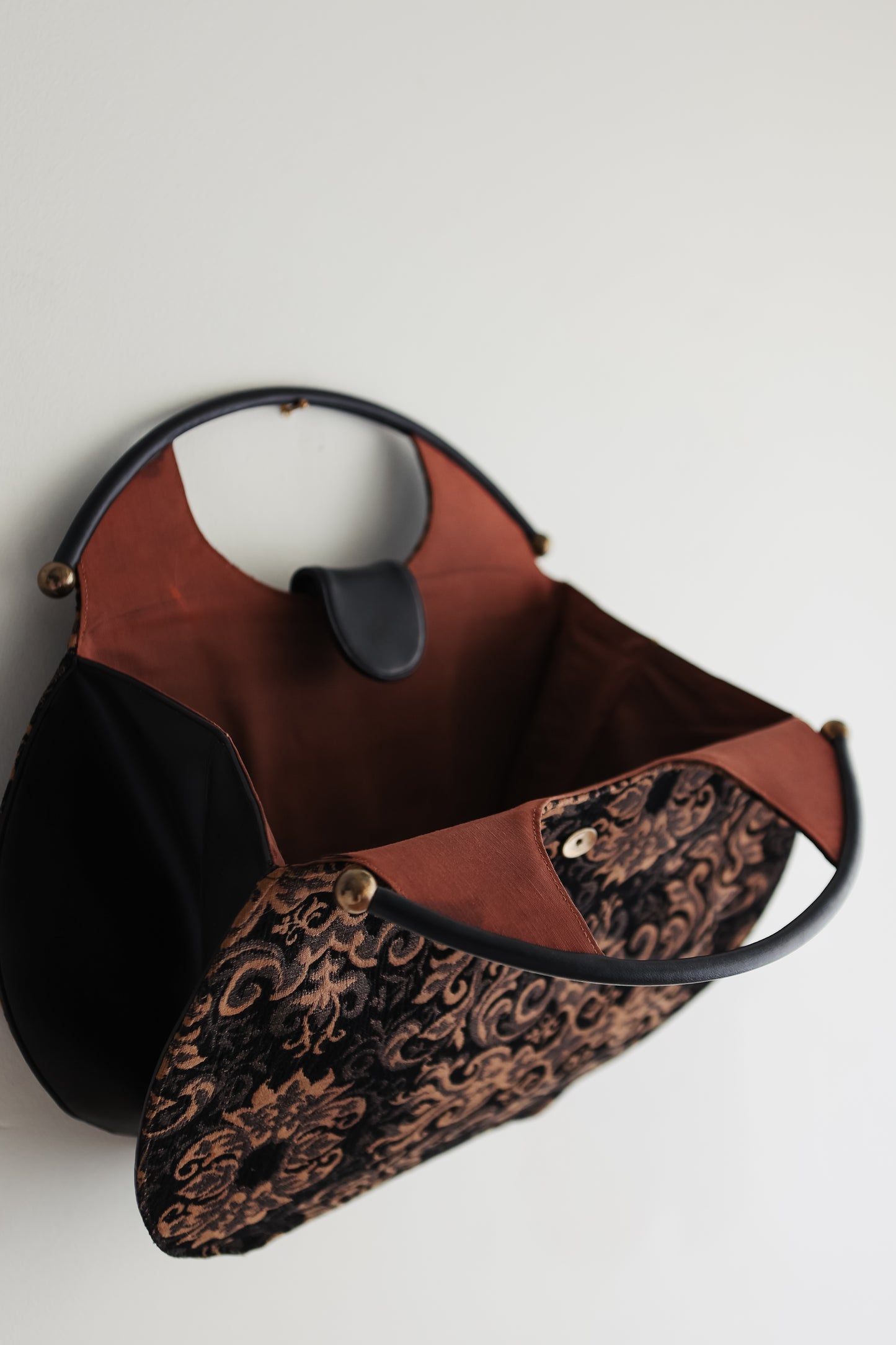vintage 60s tapestry handbag