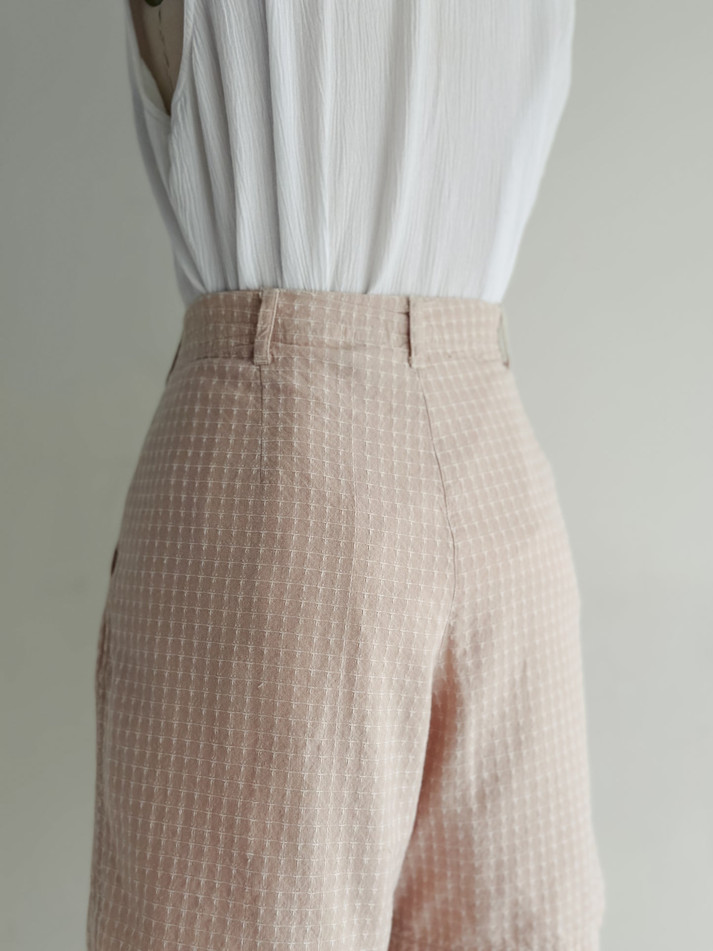 vintage petal pink cotton shorts (M)