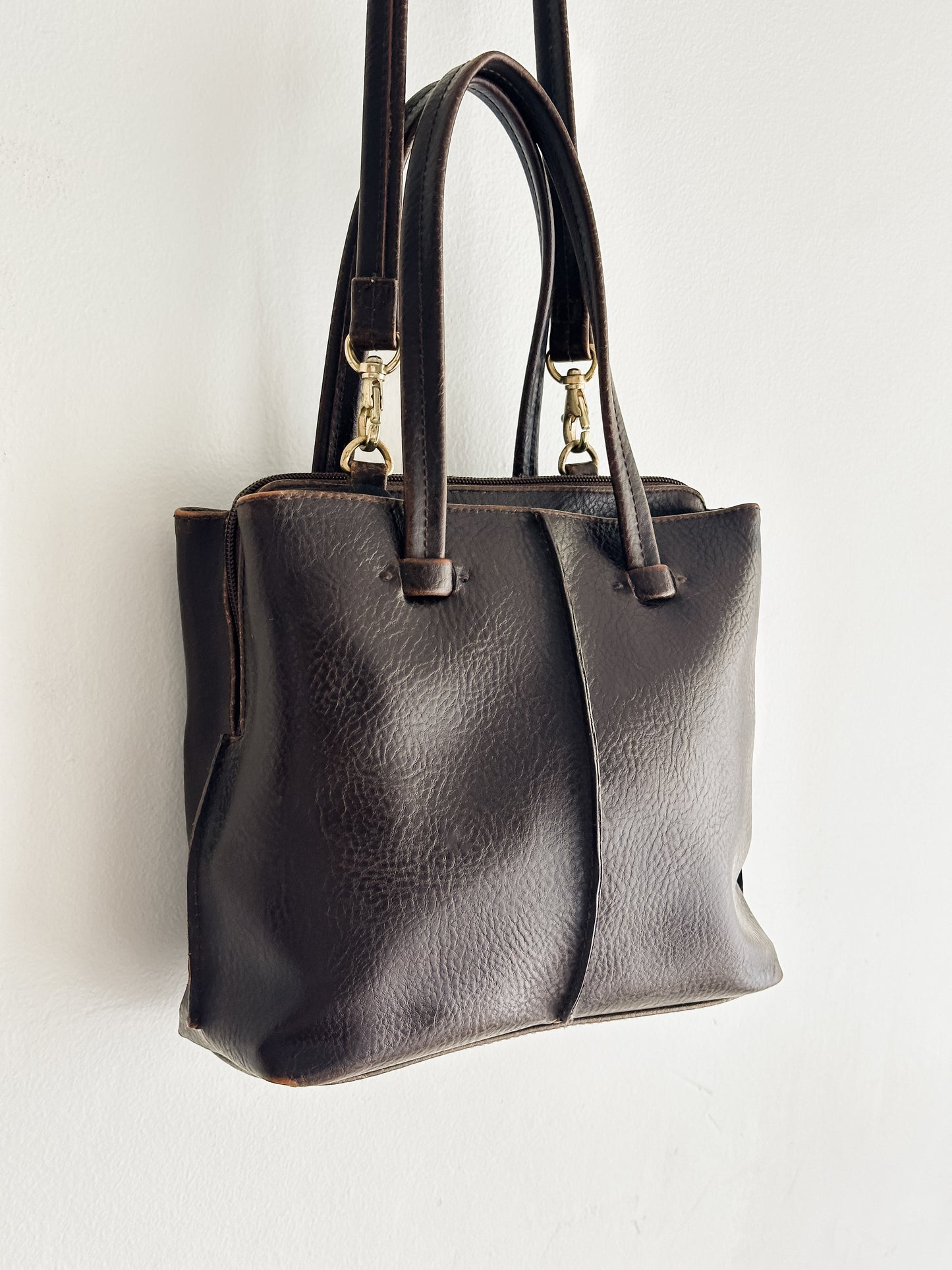 vintage brown leather handbag