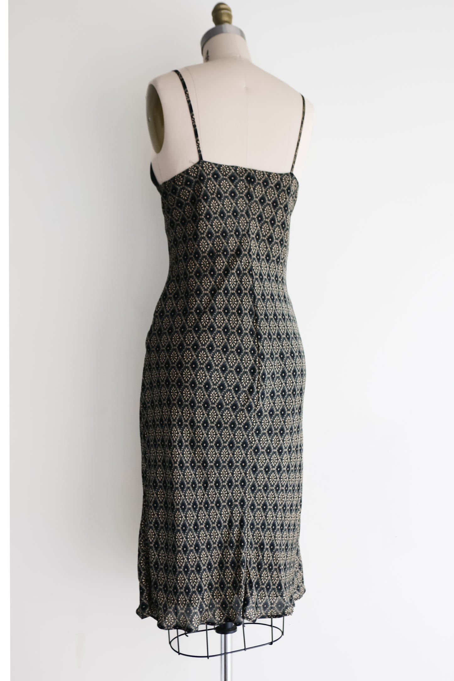vintage silk slip dress (S/M)