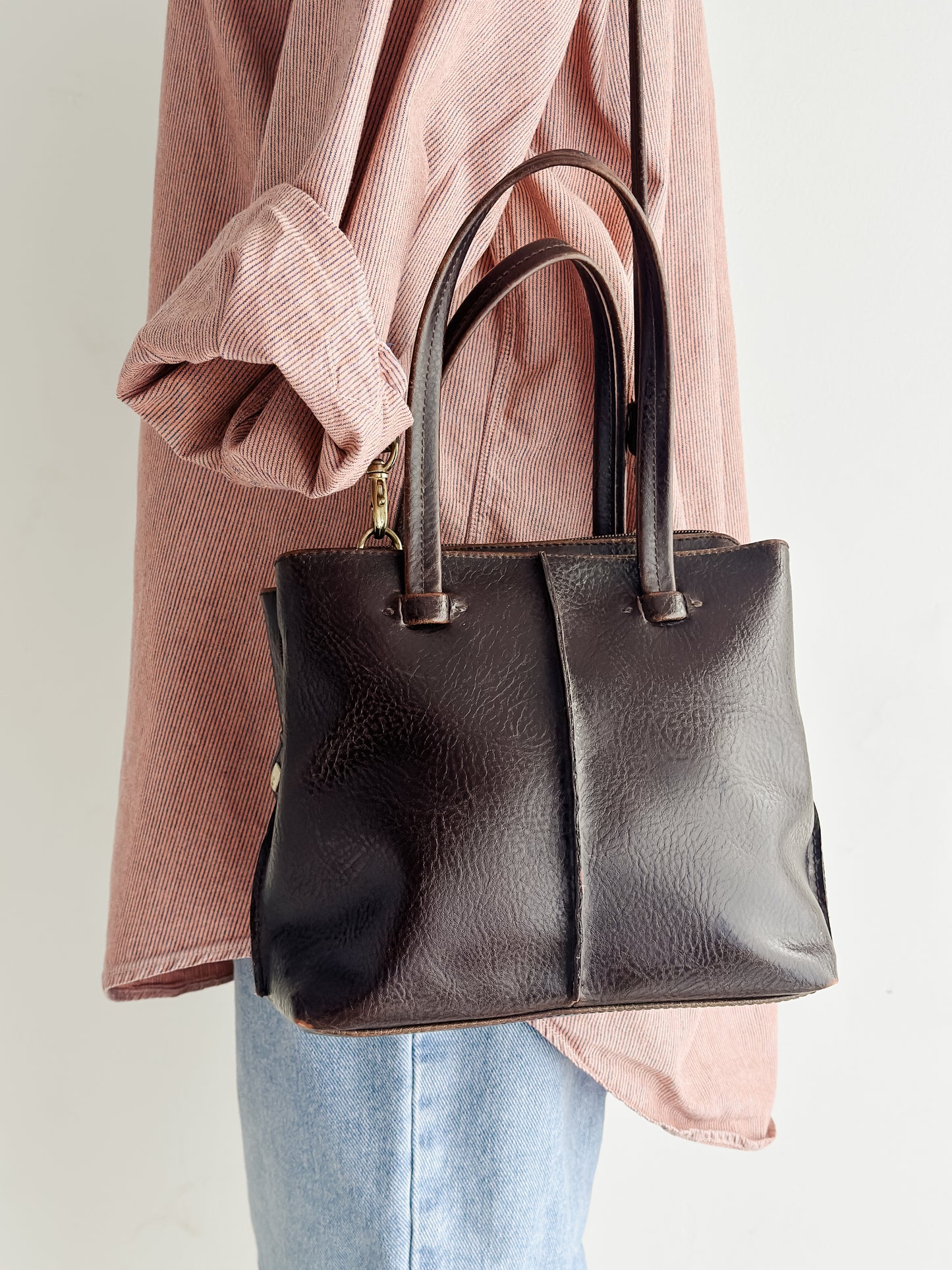 vintage brown leather handbag