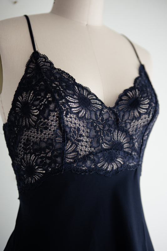 vintage navy sheer slip (M)