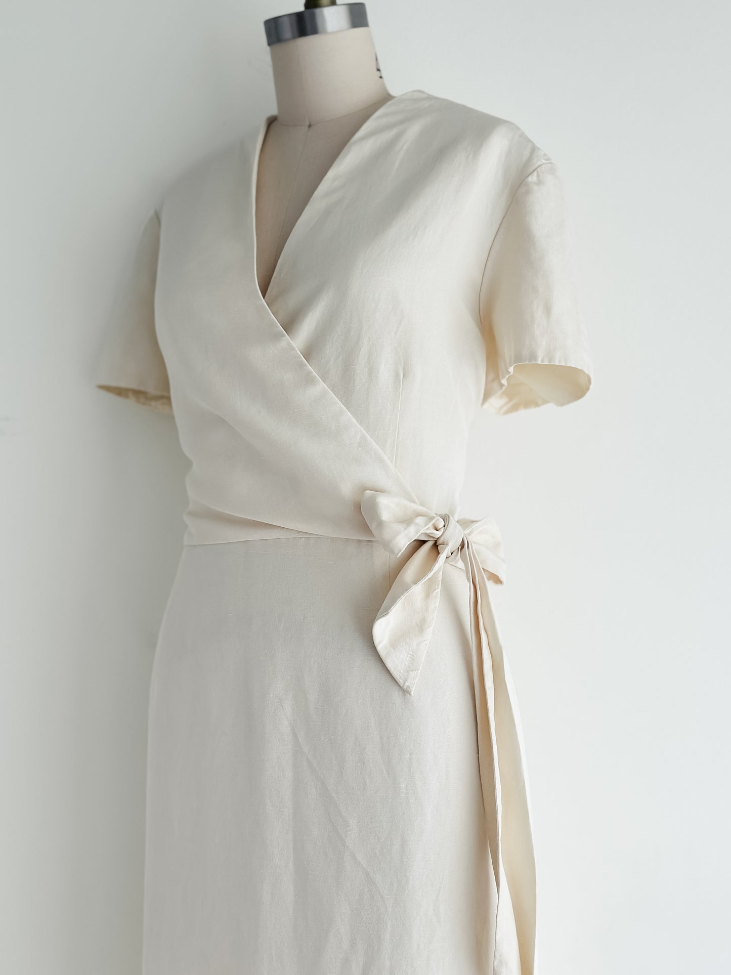 vintage cream silk wrap dress (M)