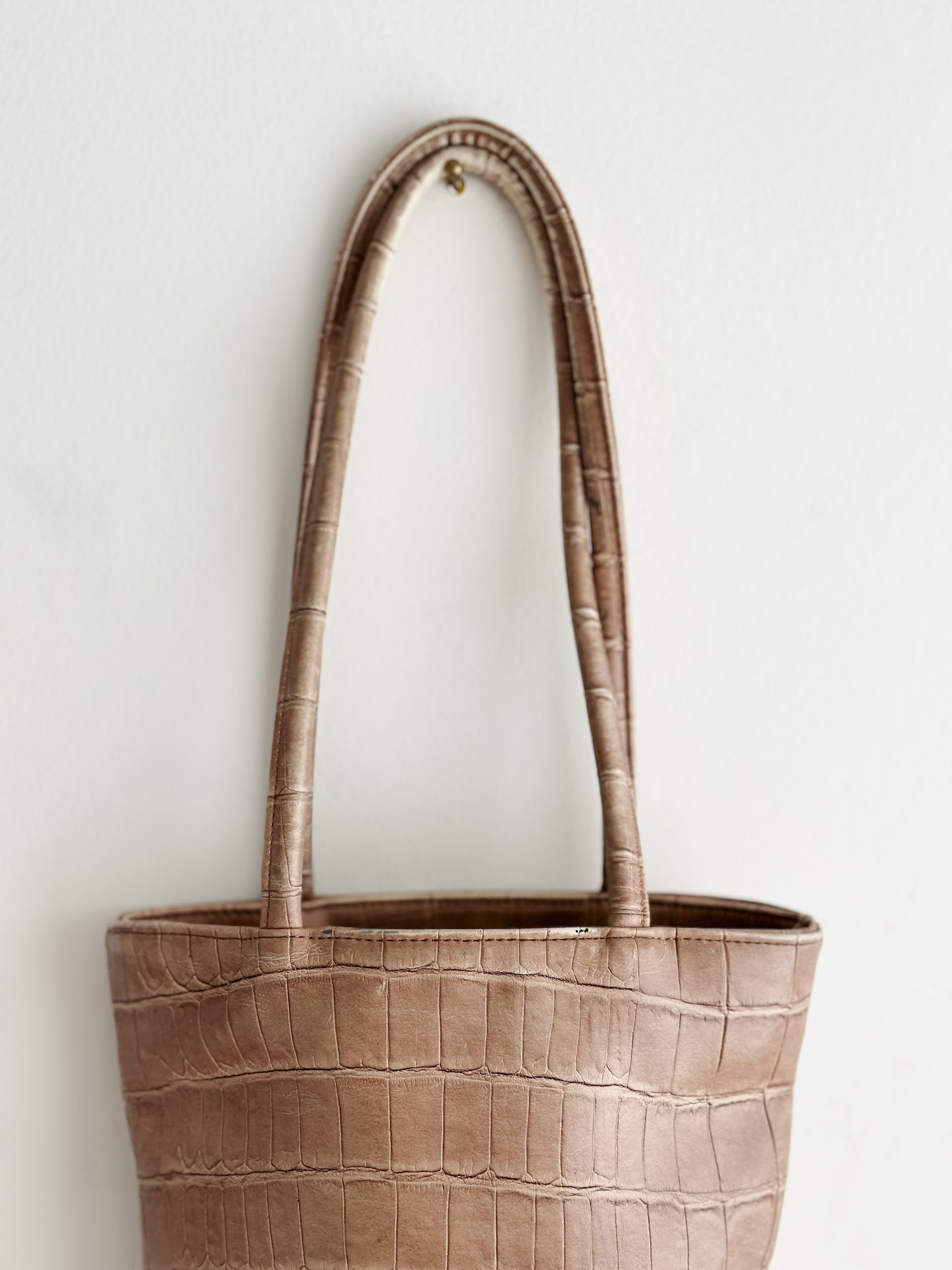 vintage taupe faux leather handbag
