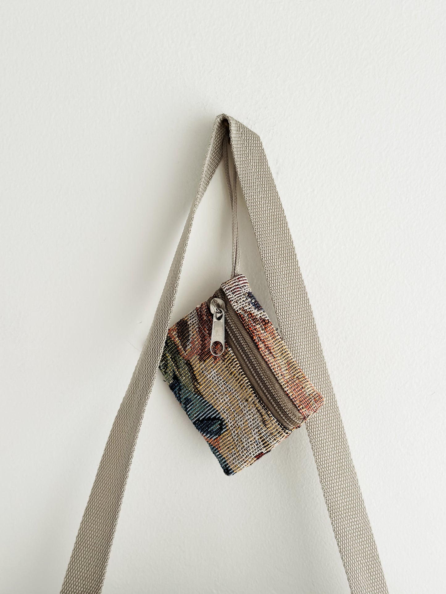 vintage cats tapestry tote bag