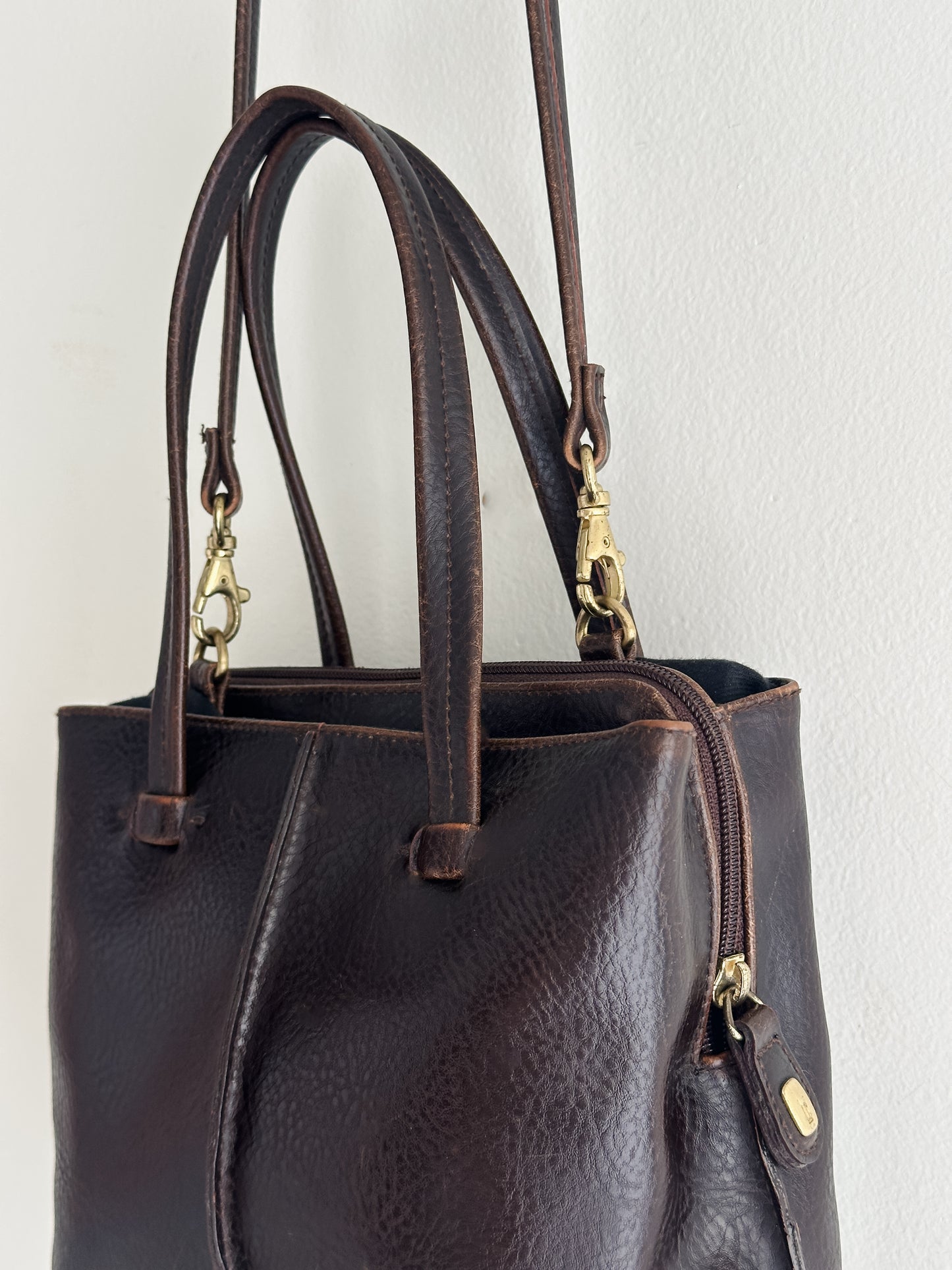 vintage brown leather handbag