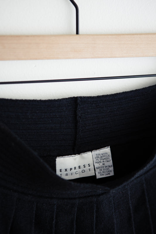 vintage black sweater knit skirt (S/M)