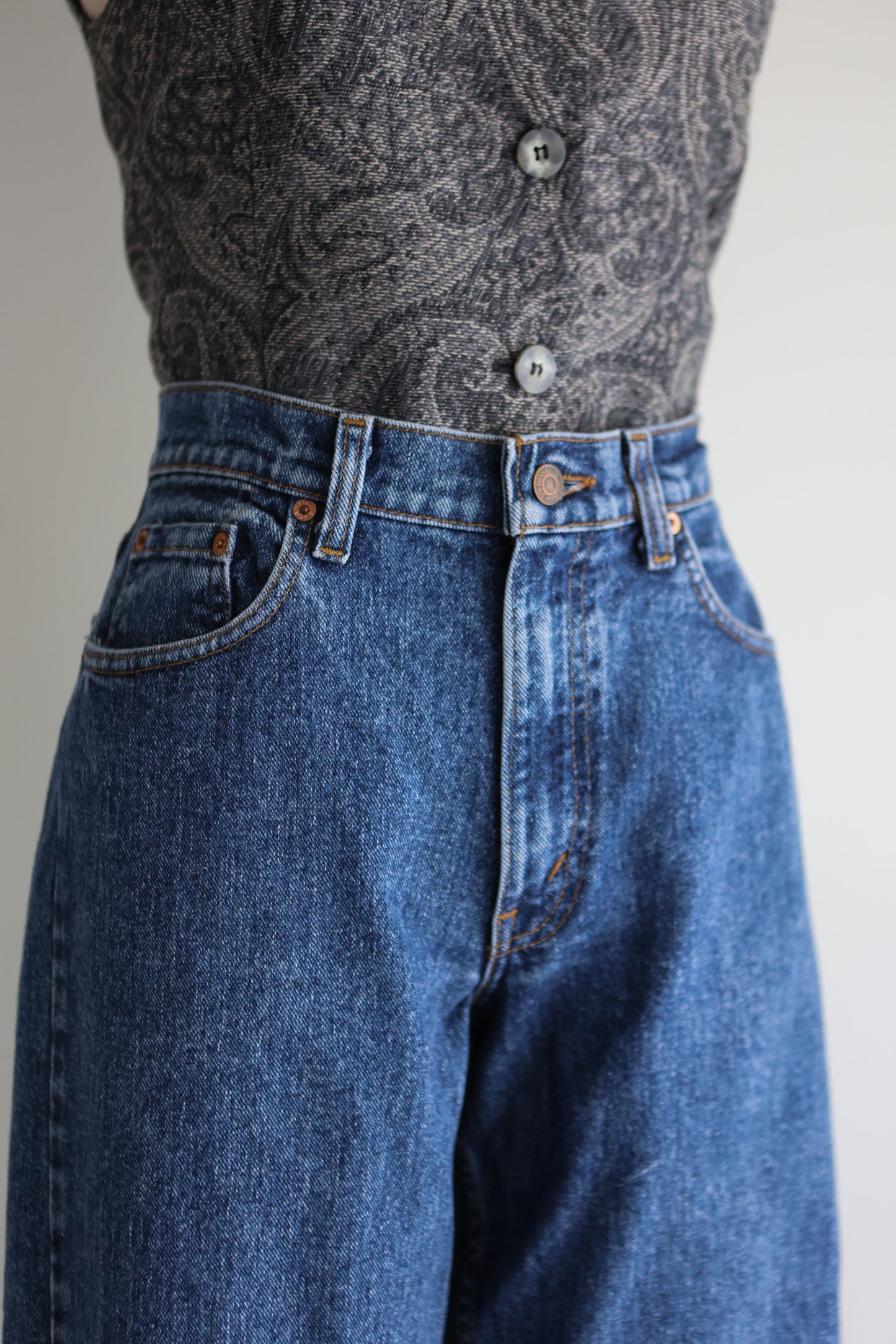 vintage levis 554 jeans (S/M)
