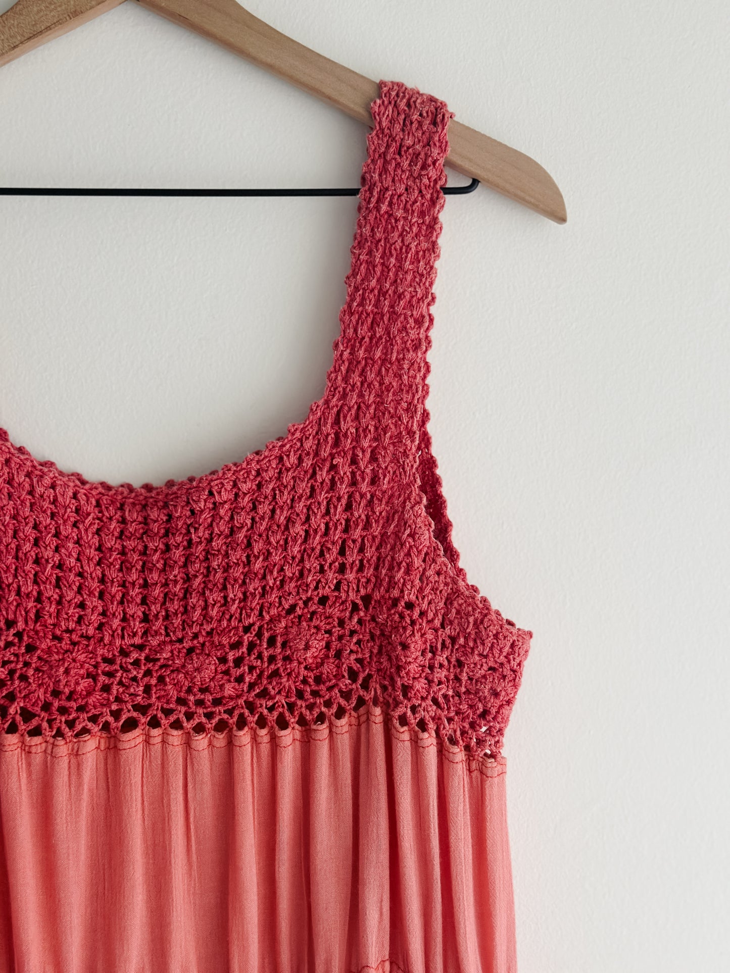 vintage coral crochet cotton dress (M)