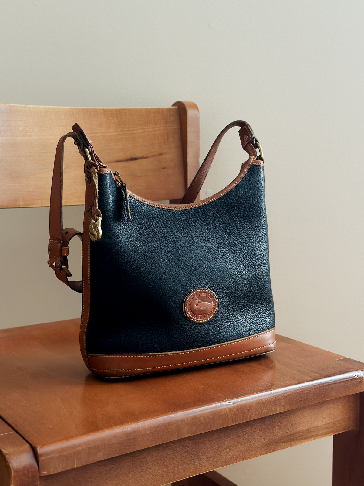 vintage 90s Dooney &  Bourke shoulder bag