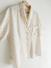 Load image into Gallery viewer, vintage sunny dot shirt (M/L)
