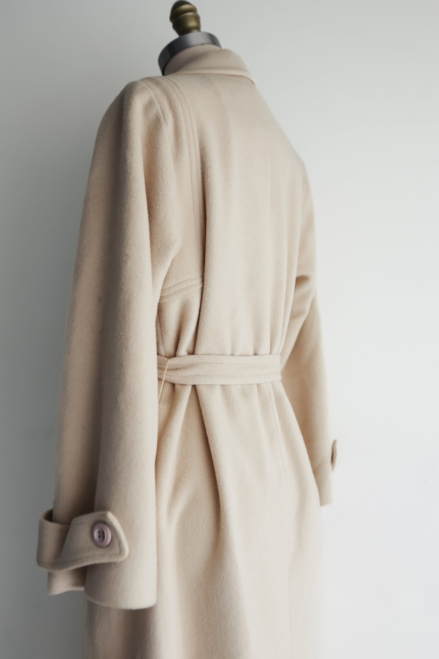 vintage cream cashmere coat (S)