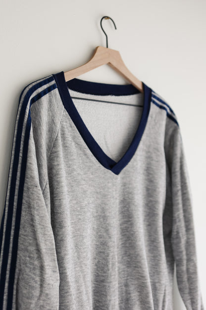 vintage grey raglan sweatshirt (M)