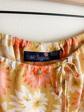 Load image into Gallery viewer, vintage sunny flower crepe skirt (M-L)
