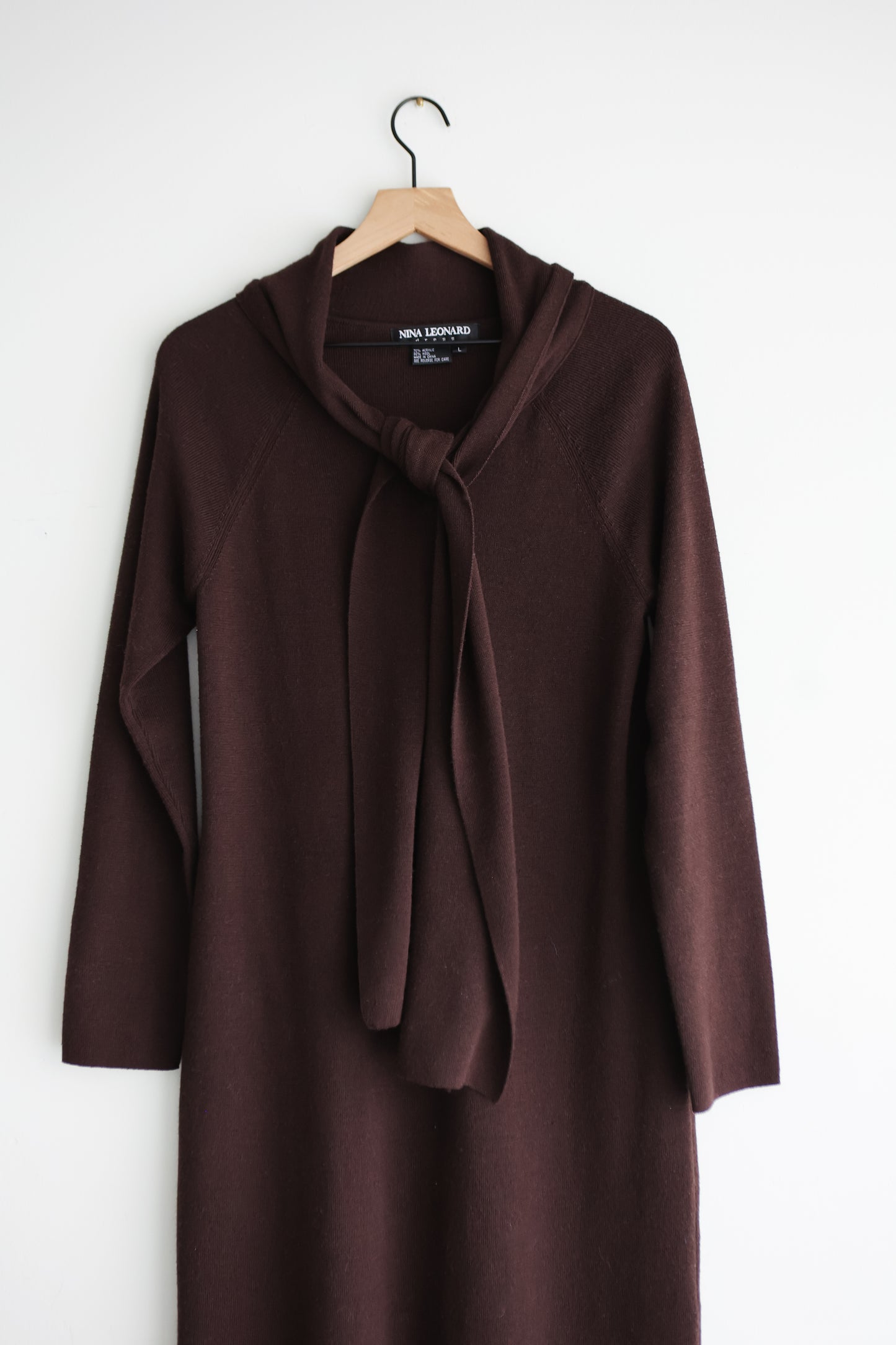 vintage chocolate sweater dress (M)