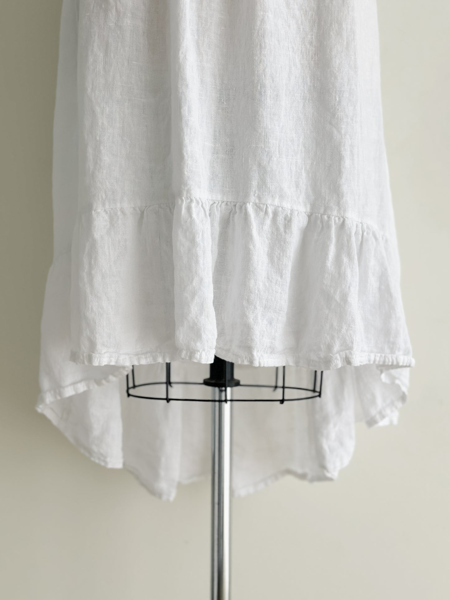 vintage white linen skirt (M)