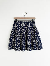 Load image into Gallery viewer, vintage nautical skirt (S)
