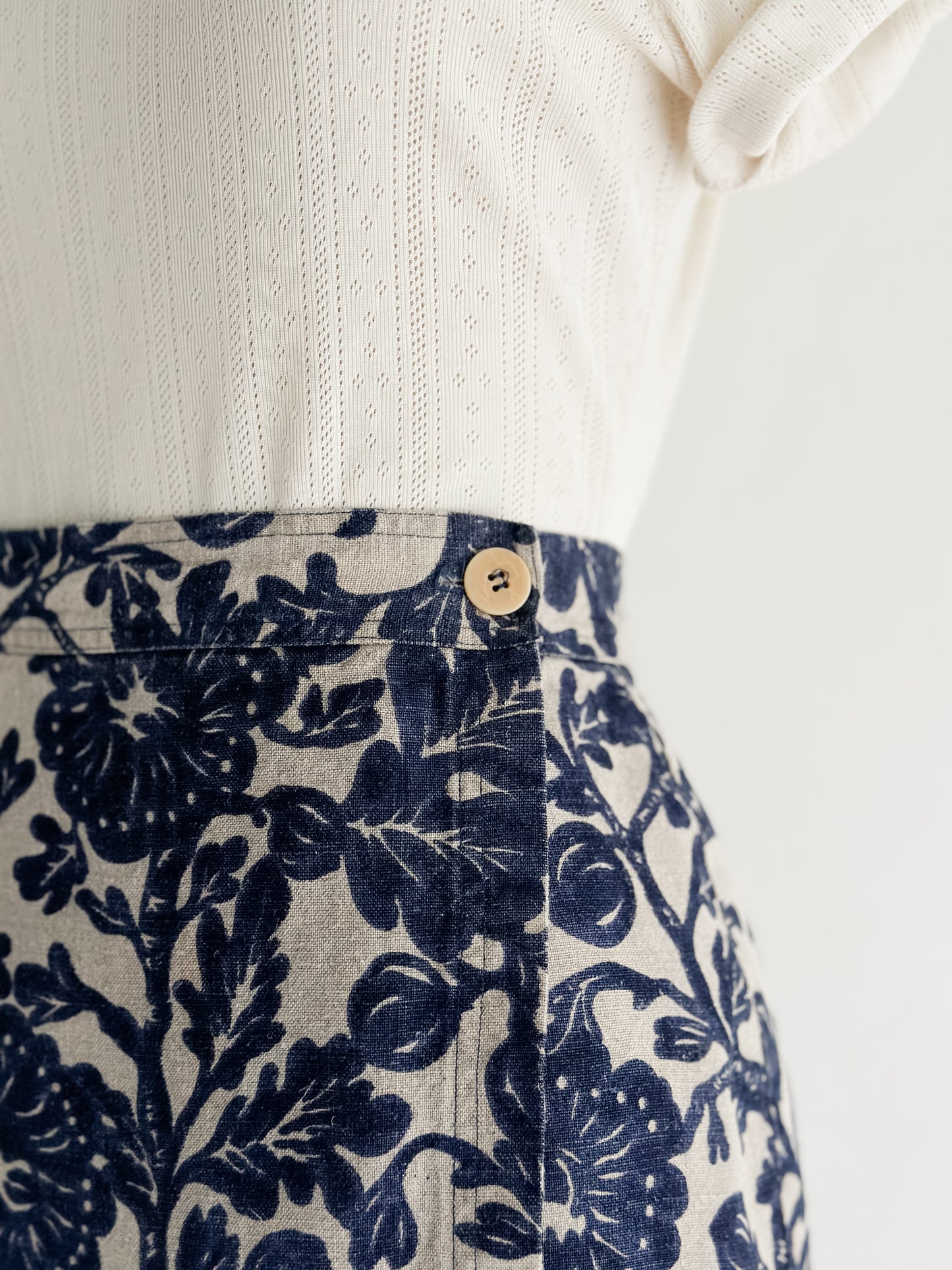 vintage linen wrap skirt (S/M)