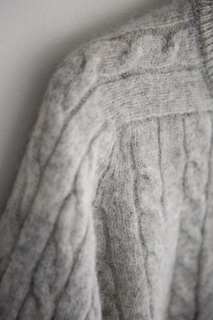 vintage heathered cableknit wool sweater (M)