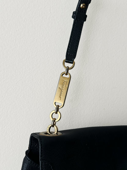 vintage Ferregamo Gancini crossbody