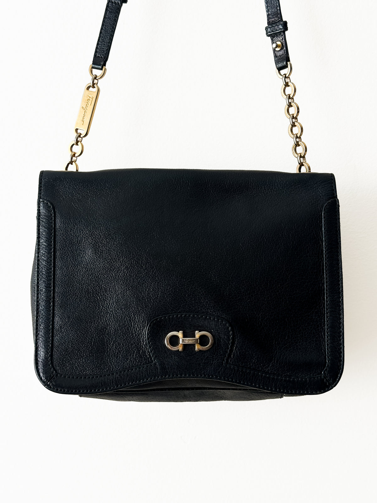 vintage Ferregamo Gancini crossbody