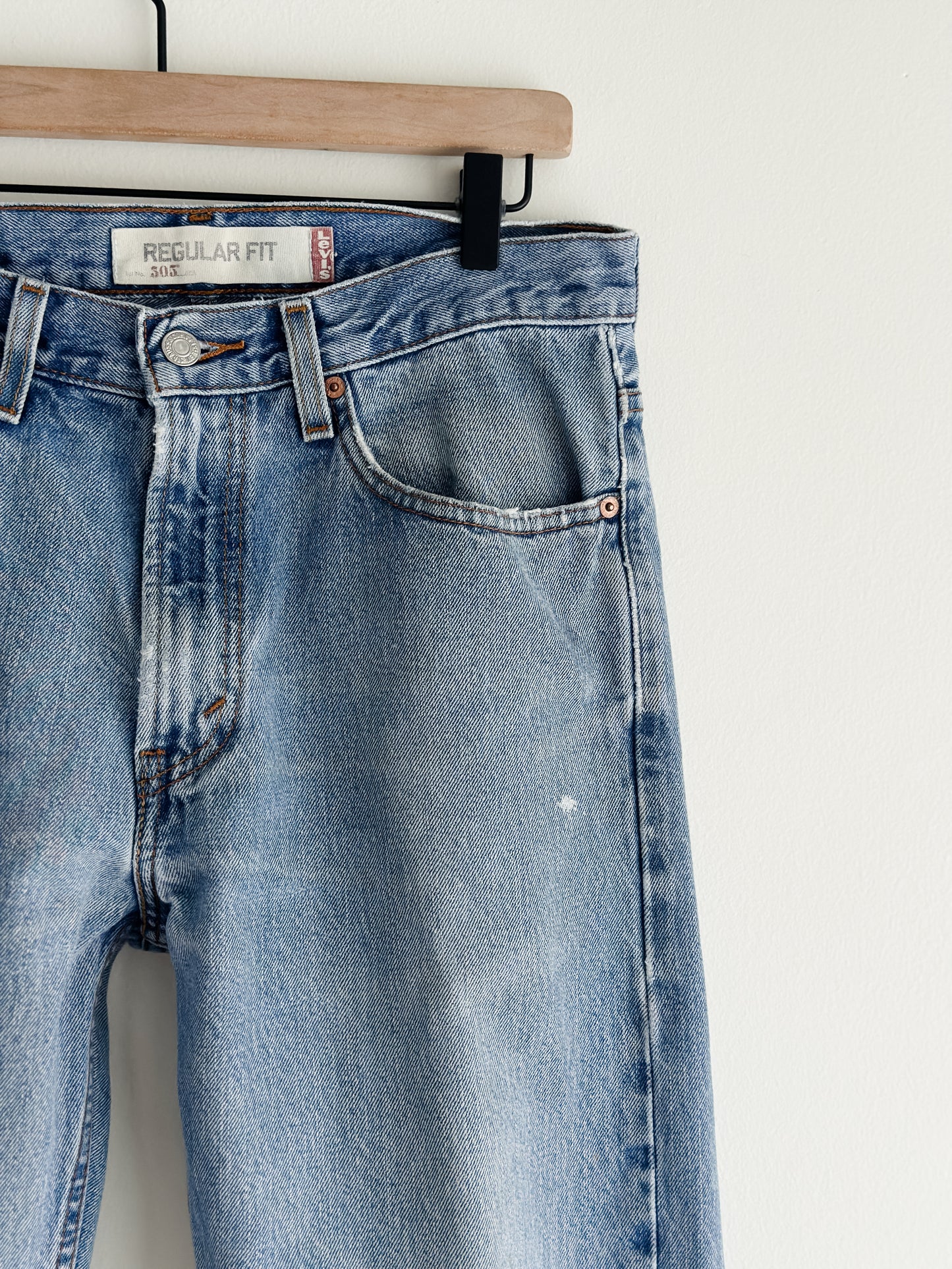 vintage levis 505 relaxed fit jeans - (M/32)