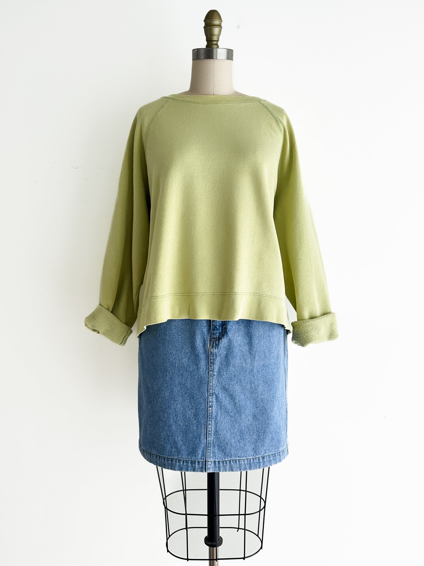 vintage lime raglan sweatshirt (L)