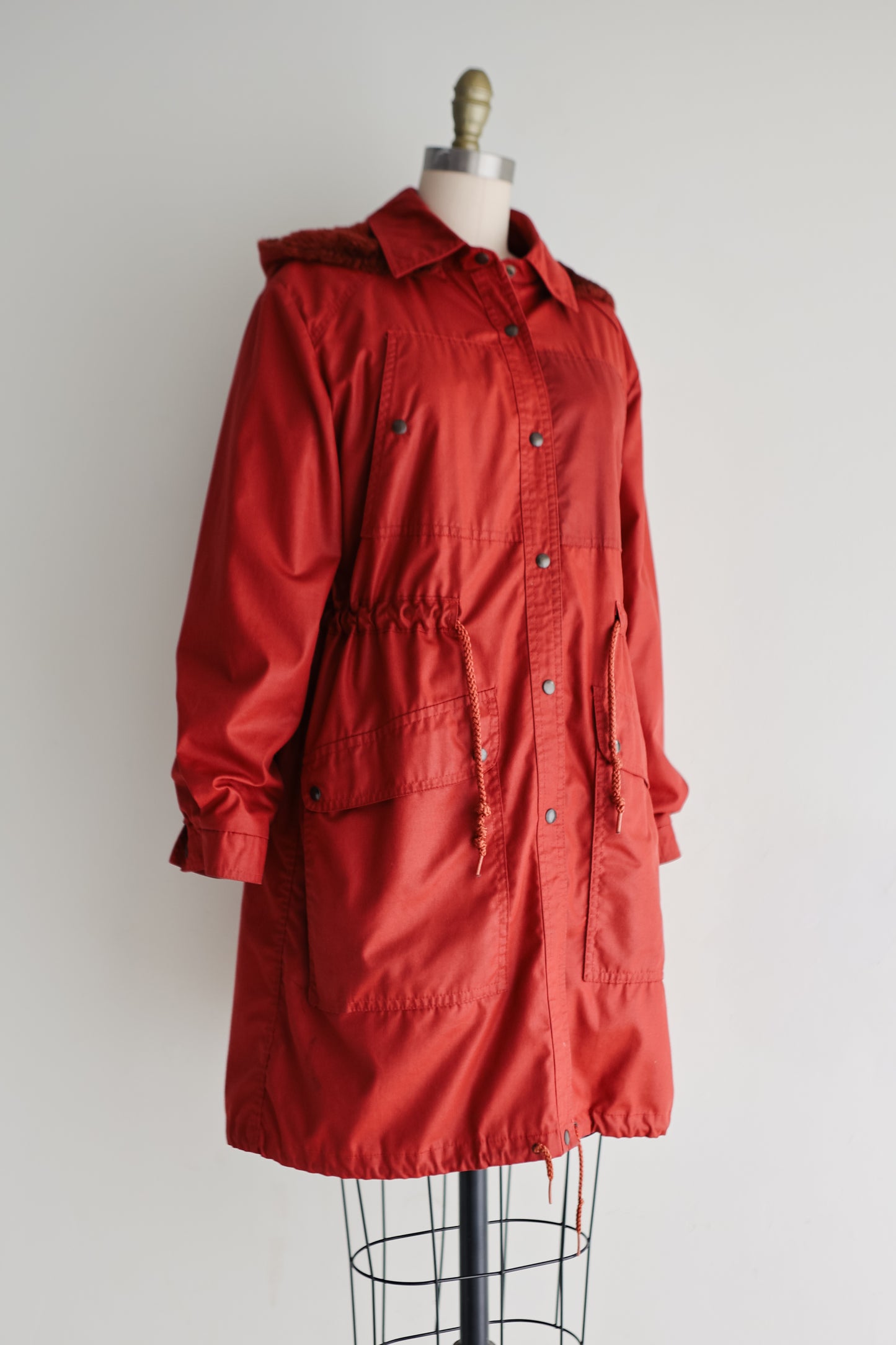 vintage brick red hooded jacket (S)