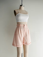 Load image into Gallery viewer, vintage blush pleated shorts (S)
