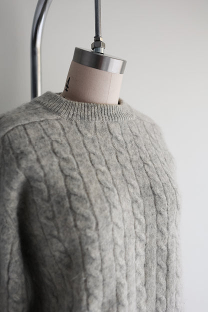 vintage heathered cableknit wool sweater (M)
