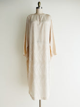 Load image into Gallery viewer, vintage champagne satin cocoon dress (M/L)
