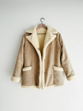 Load image into Gallery viewer, vintage faux suede sherpa shearling jacket (M/L)
