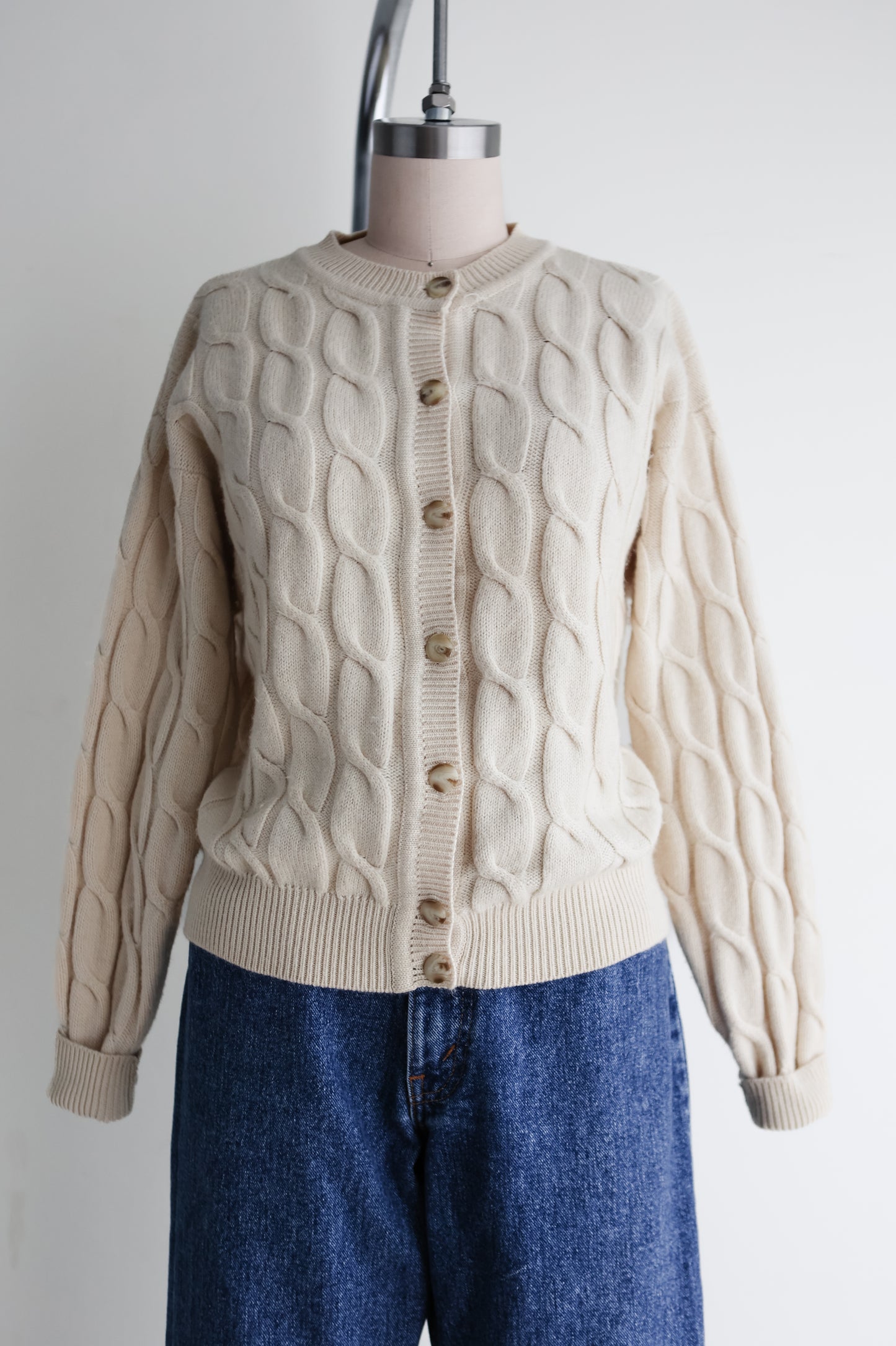 vintage cable knit merino-cashmere cardigan (M)