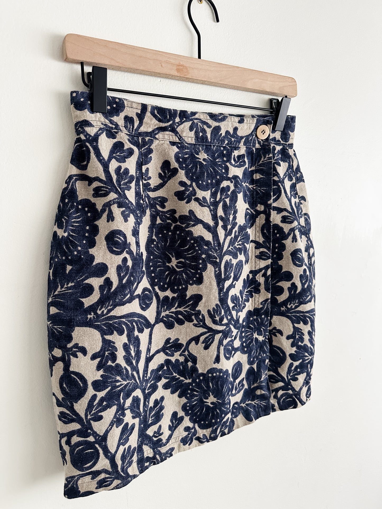 vintage linen wrap skirt (S/M)