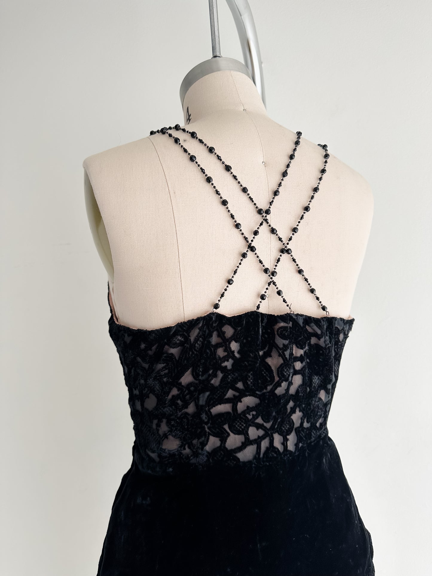 vintage black velvet camisole (S)