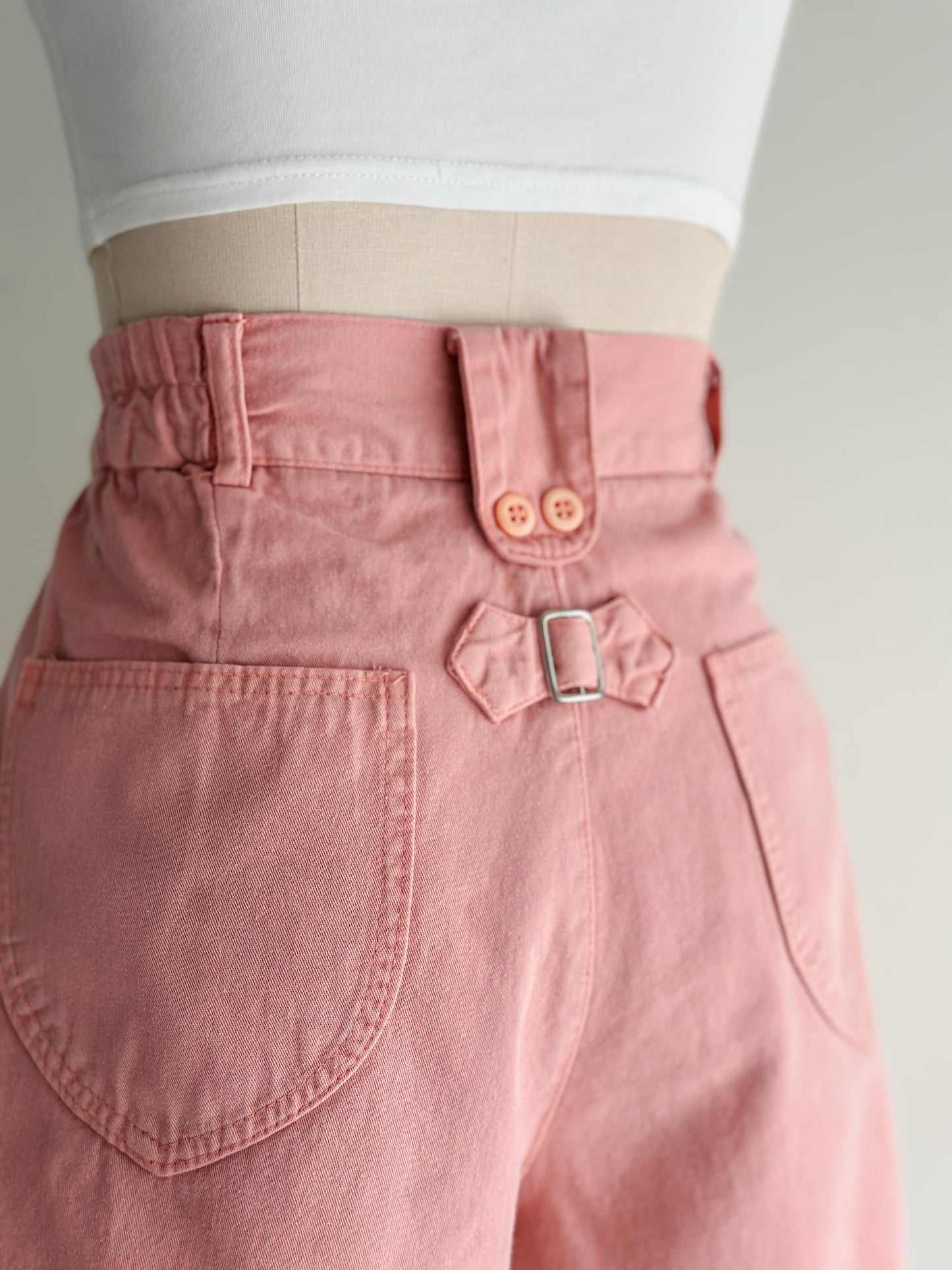 vintage blush cotton pleated shorts (M)