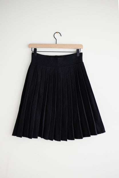 vintage black sweater knit skirt (S/M)