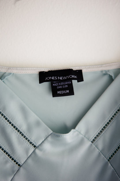 vintage light blue chemise (M)