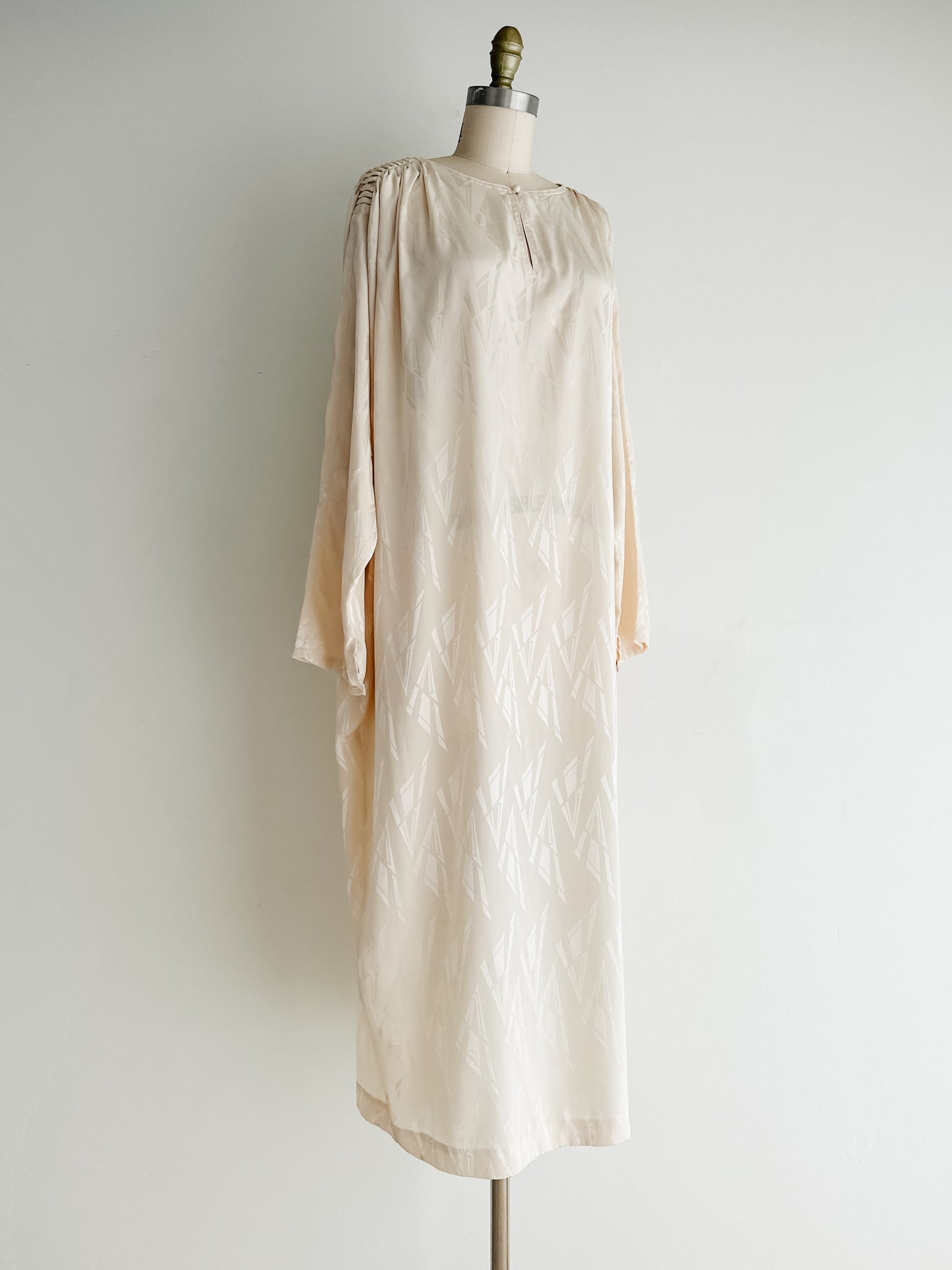 vintage champagne satin cocoon dress (M/L)