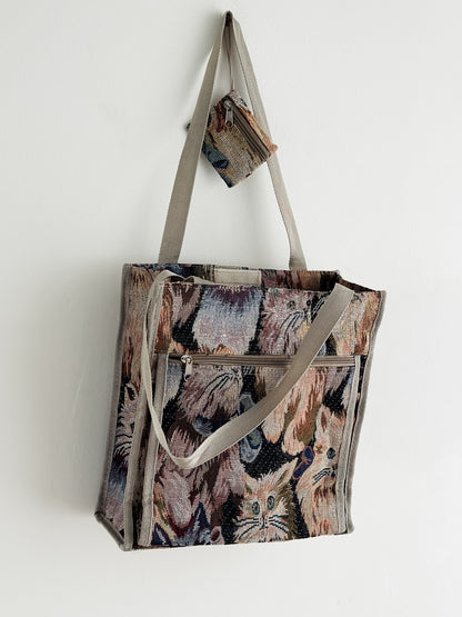 vintage cats tapestry tote bag
