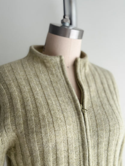 vintage pale green wool cardigan (S/M)