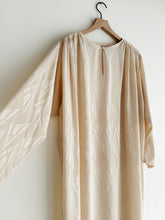 Load image into Gallery viewer, vintage champagne satin cocoon dress (M/L)
