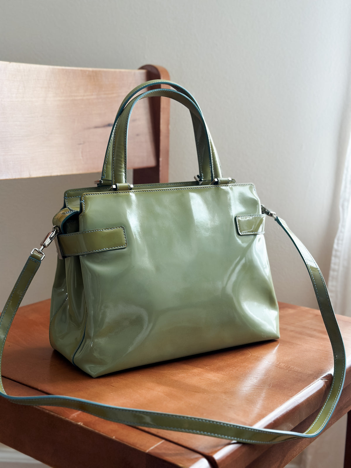 vintage Ferregamo pistachio Gancini tote